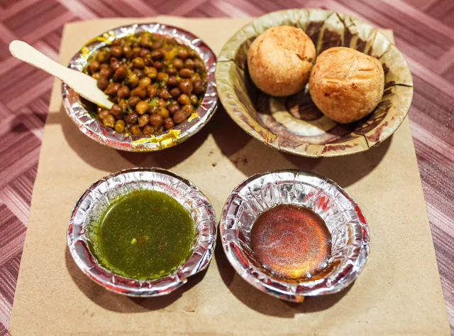 Kachori sabzi, Varanasi